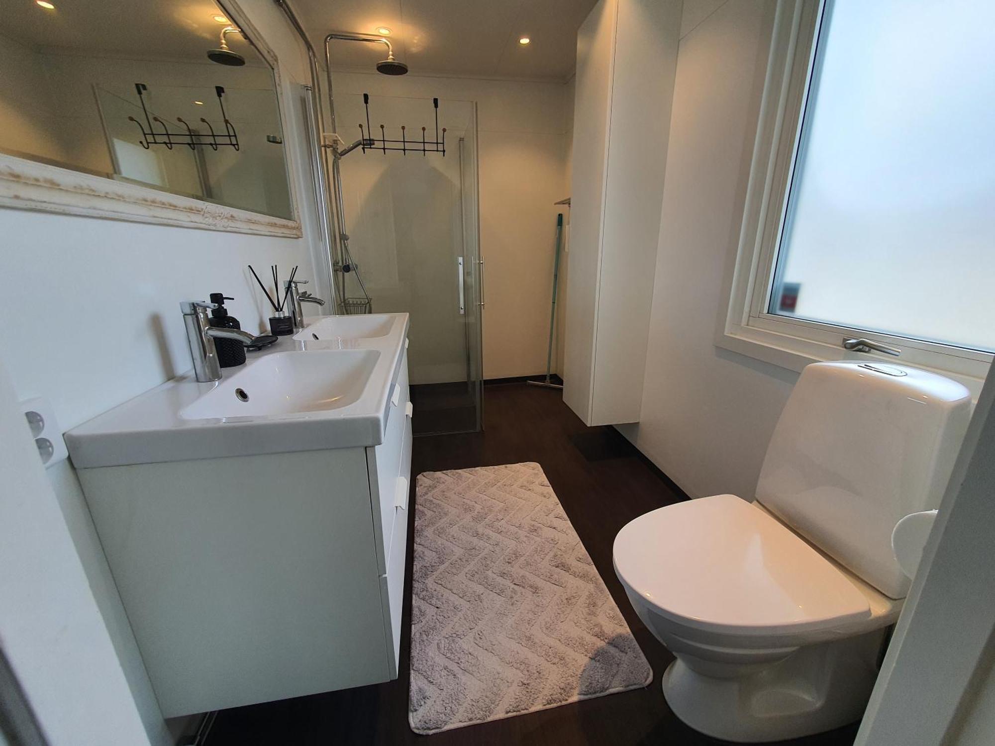 "Klippstigen" Villa For 10 Persons With Massage Chair, Sauna And Billiard Table Hultsfred Room photo